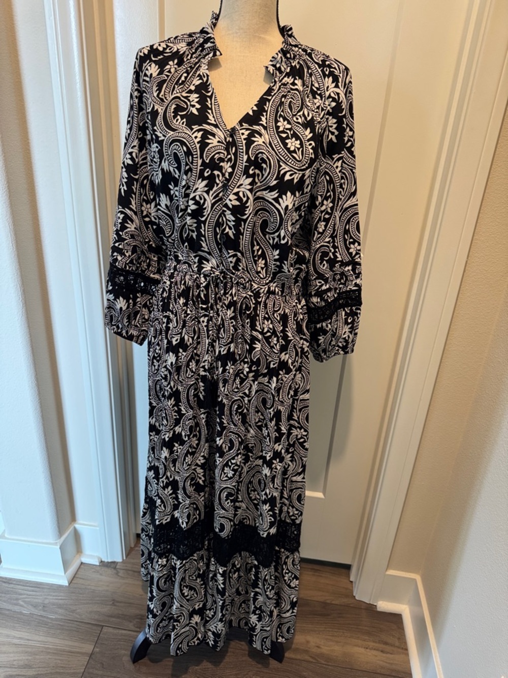 Chico's Black and White Paisley Maxi Dress